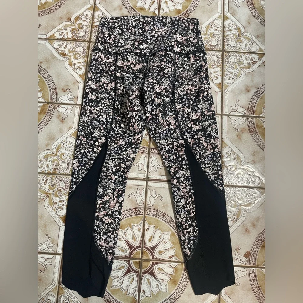 Lululemon Leggings Bundle Set  🍋 - Picture 5 of 9
